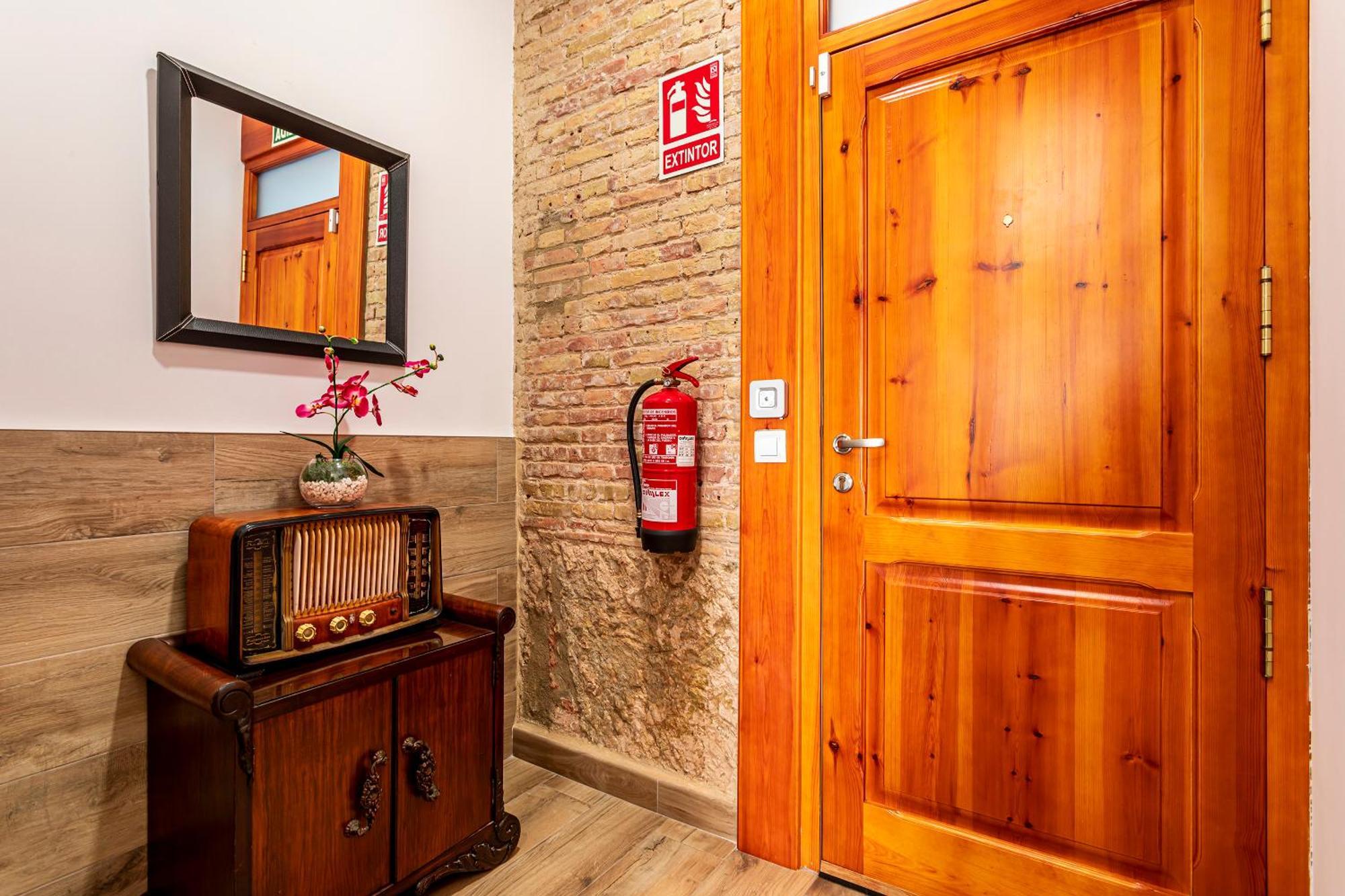 Flats Piera Valencia Center Apartment Ngoại thất bức ảnh