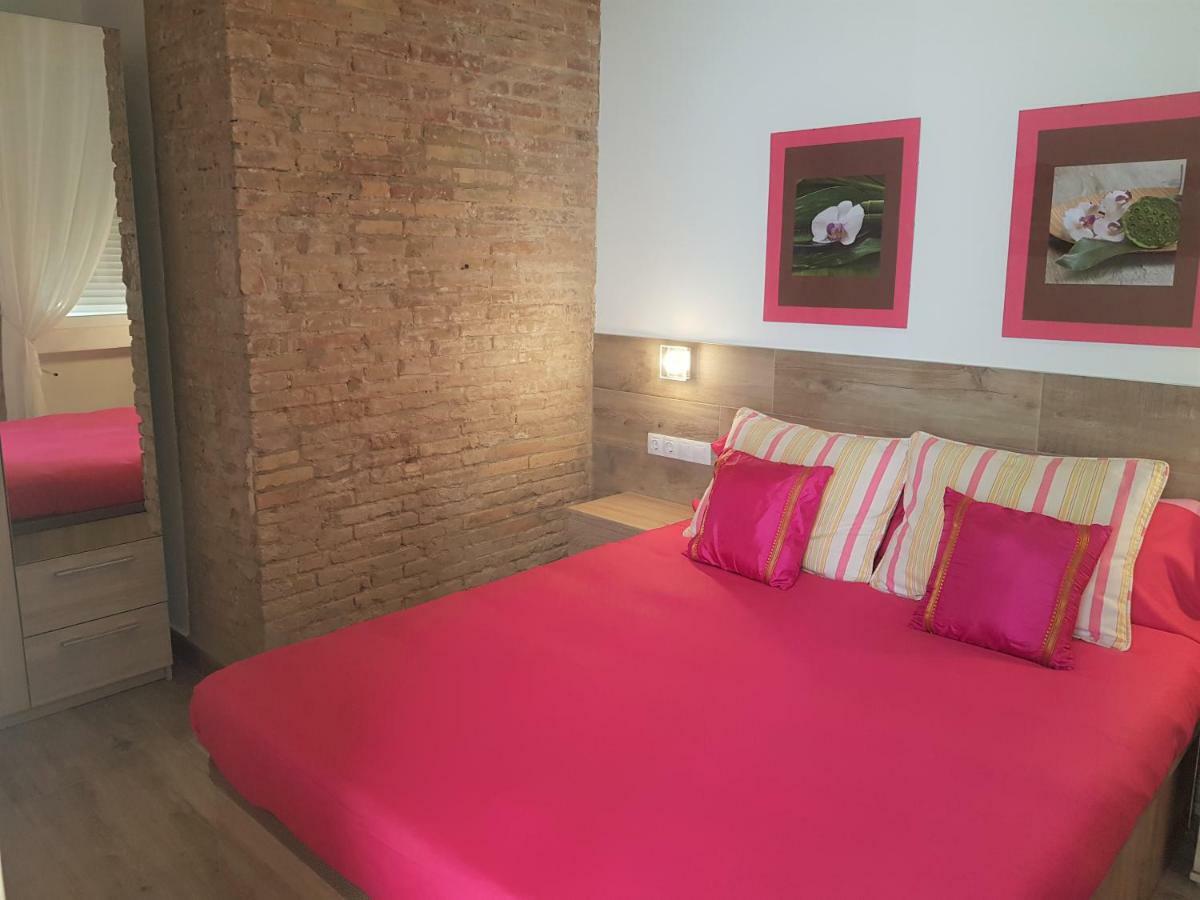 Flats Piera Valencia Center Apartment Ngoại thất bức ảnh